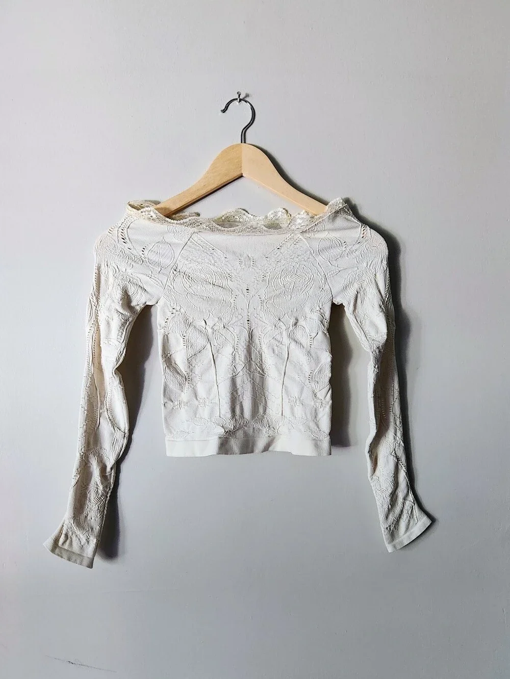 Free People Intimately Cream Off-the-Shoulder Lace-Edge Top XS/S